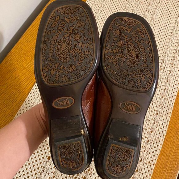 Söfft Women's Brown and Tan Loafers - Picture 8 of 8